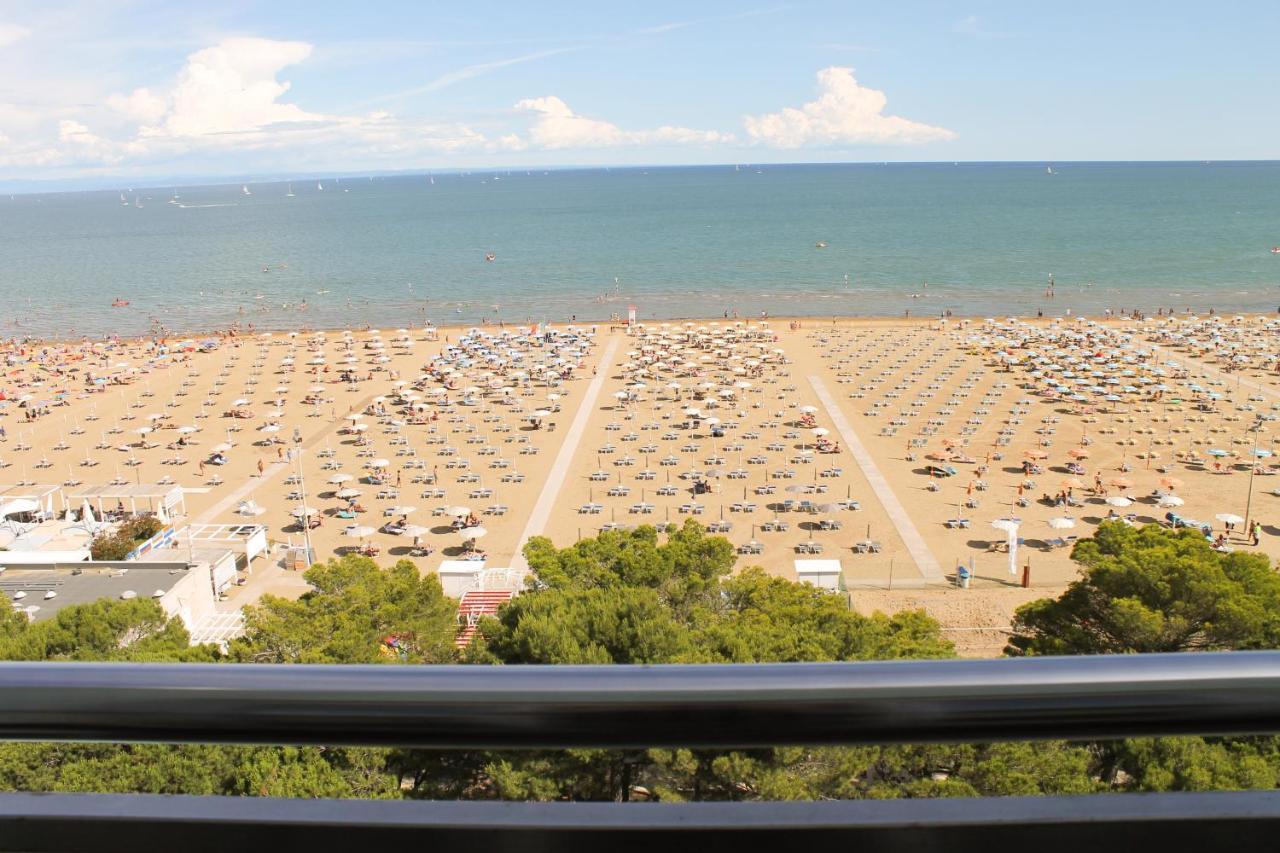 International Seaview Apartments Lignano Sabbiadoro Exterior photo