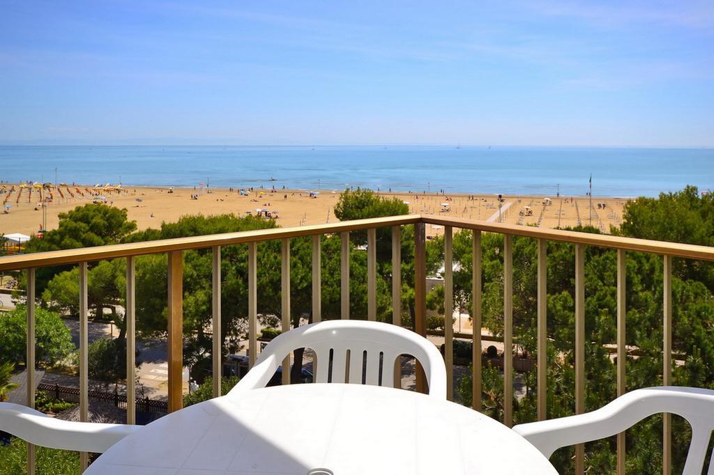 International Seaview Apartments Lignano Sabbiadoro Room photo